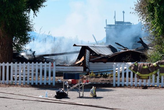 Canada: Catholic churches burned after more children's graves were found