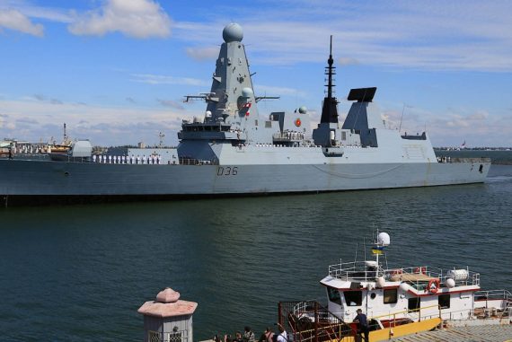 Did the Royal Navy want to take Russia out of Crimea?