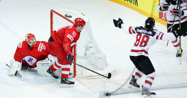 America beat Slovakia to reach semi-finals