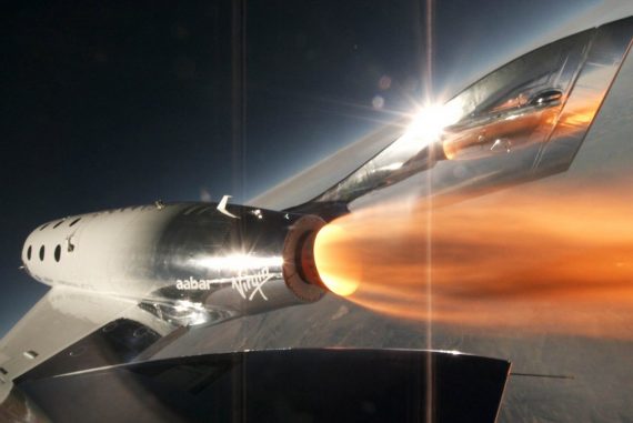 Livestream from 4:30 pm: Richard Branson takes off in space with Virgin Galactic