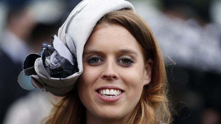 Kugelrund: New photos of pregnant Princess Beatrice