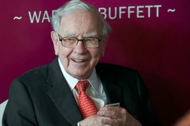 Warren Buffett is sitting on $143 billion in cash