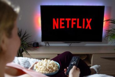 The Little Revolution in Netflix: Account Sharing Outside the Home - For an Additional Fee